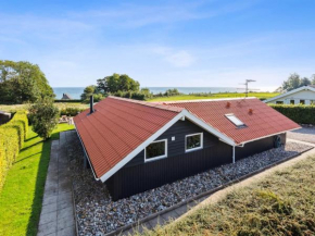 Holiday Home Algut - 75m from the sea by Interhome
